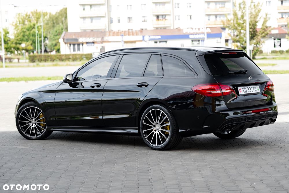 Mercedes-Benz Klasa C 450 AMG 4Matic 7G-TRONIC - 12