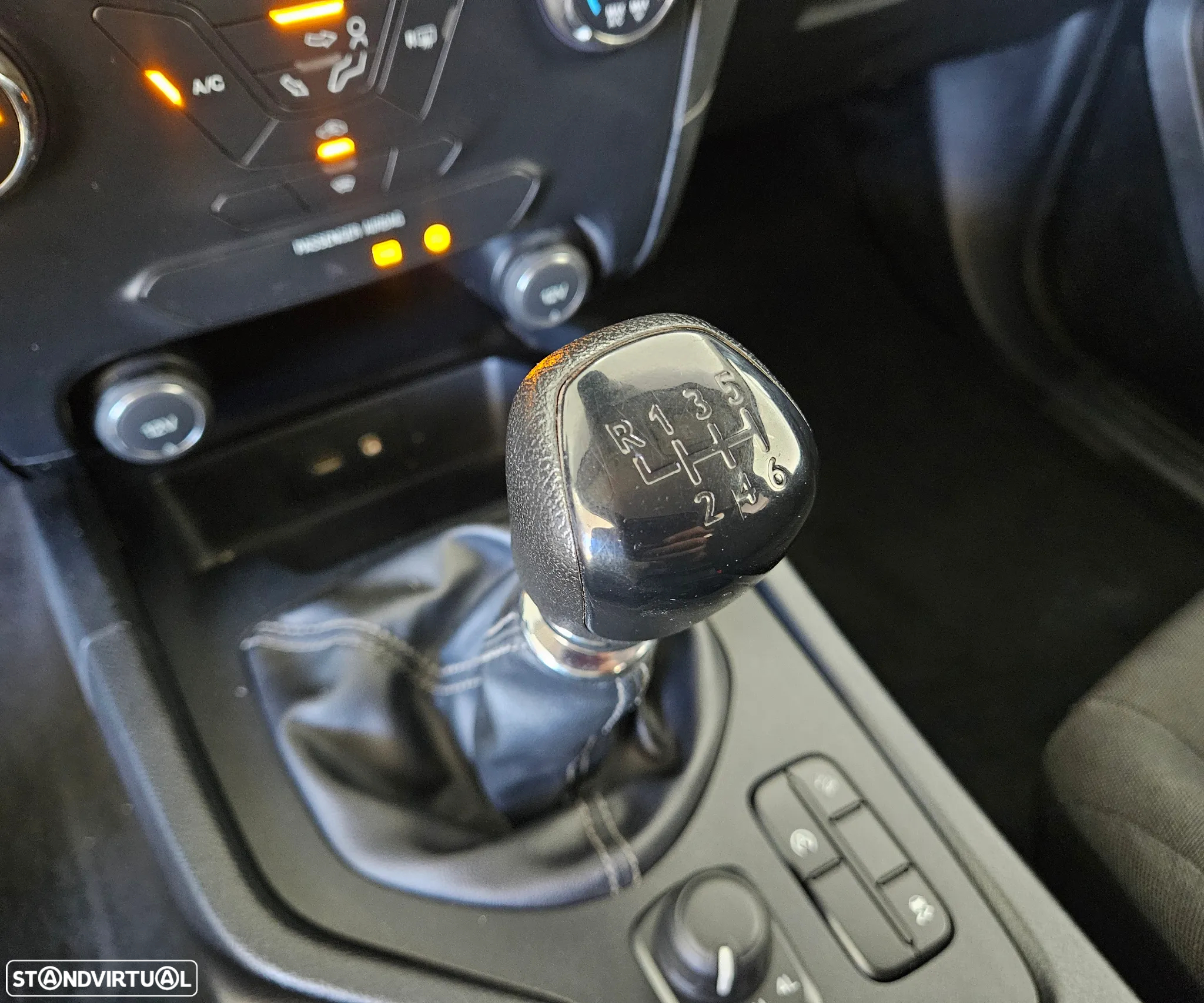 Ford Ranger 2,0 l EcoBlue Limited - 25