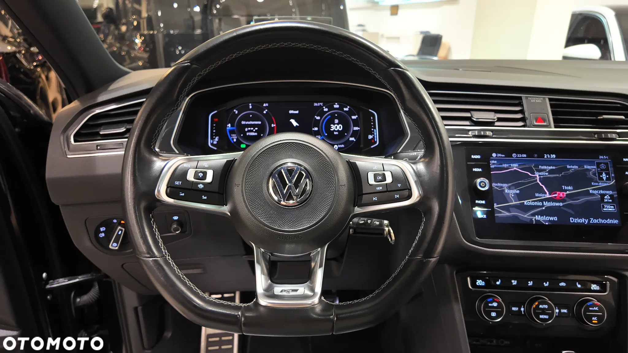 Volkswagen Tiguan 2.0 TDI SCR DSG R-Line - 24