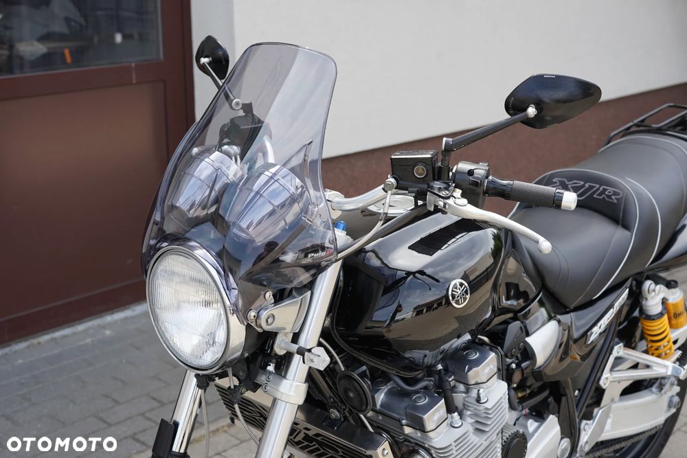 Yamaha XJR - 31