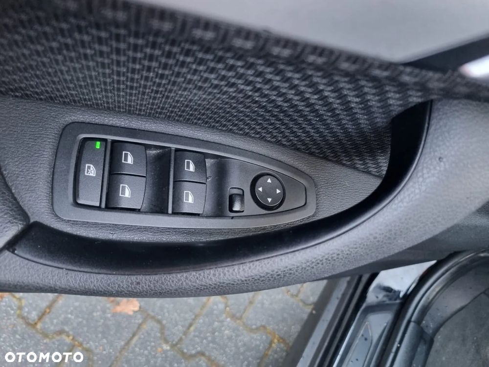 BMW X1 sDrive18d - 20