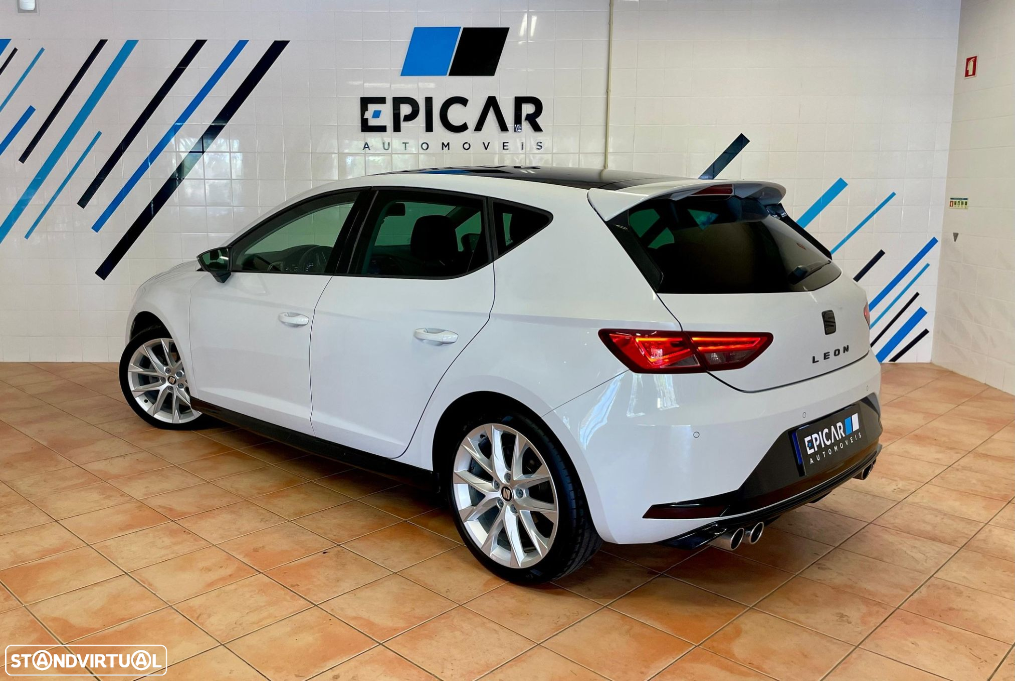 SEAT Leon 2.0 TDI DPF S&S FR - 11
