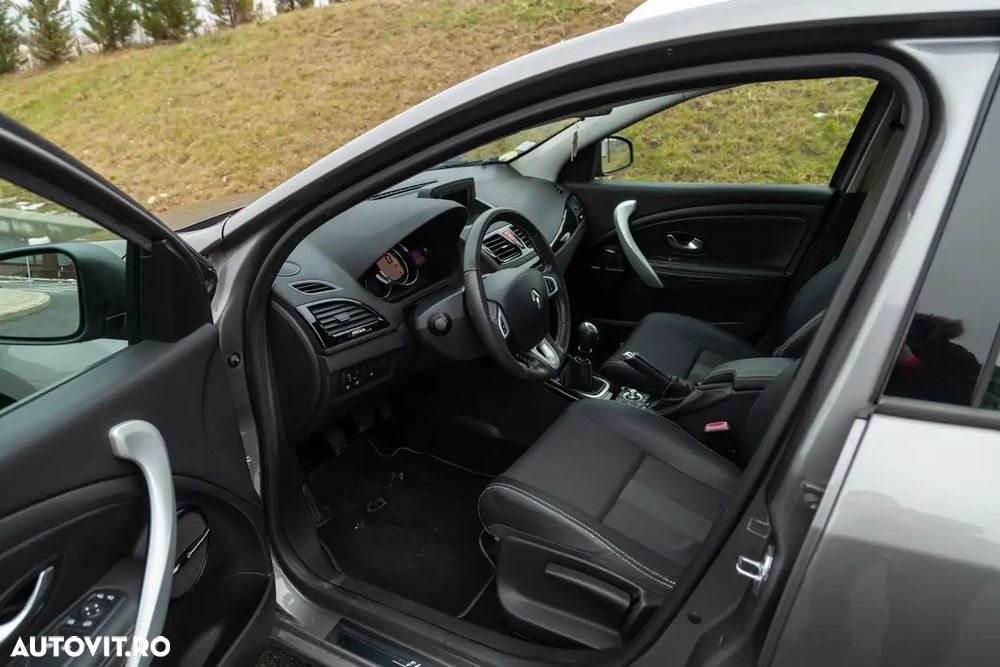 Renault Megane dCi 130 FAP BOSE Edition - 17