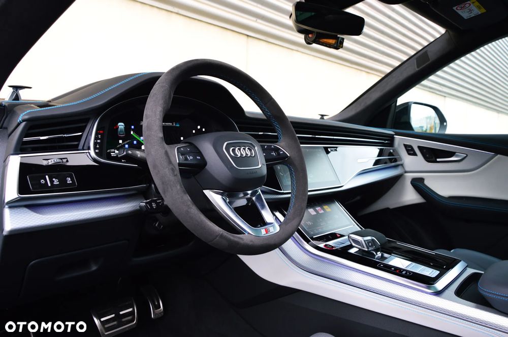 Audi SQ8 2025