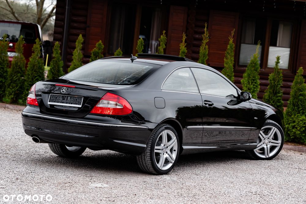 Mercedes-Benz CLK - 15
