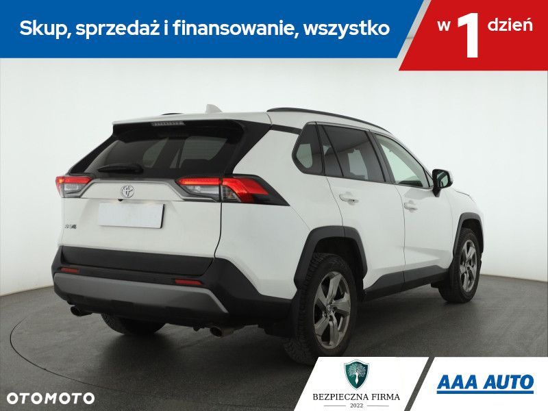 Toyota RAV4 - 7