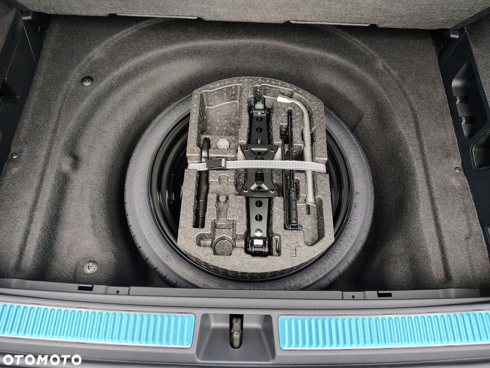 Volkswagen Passat - 9