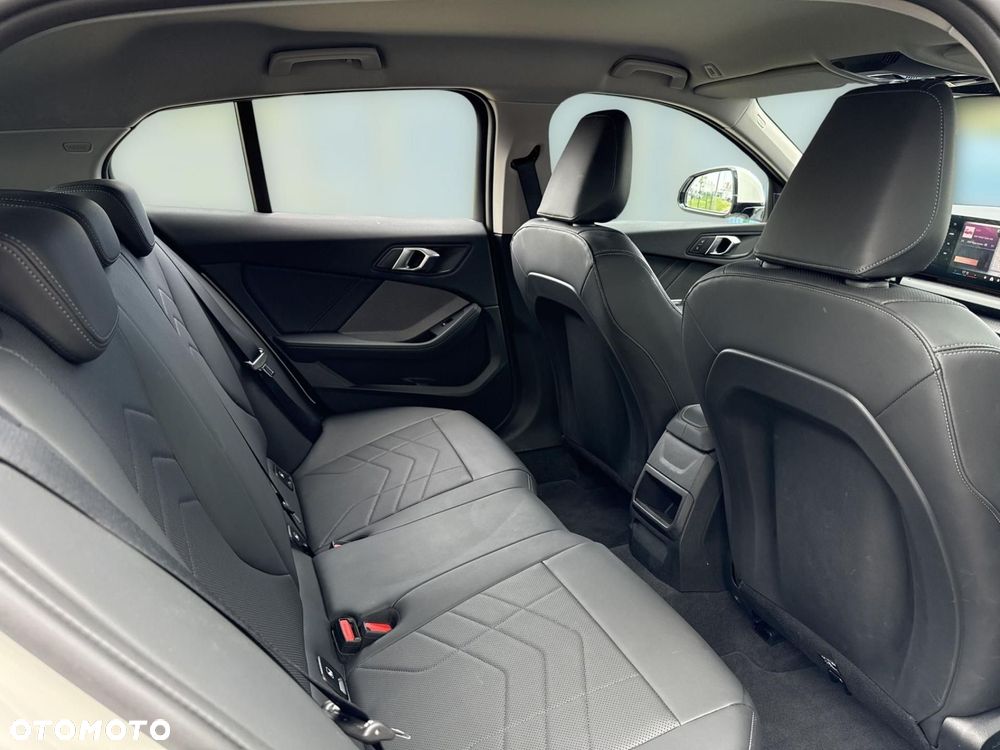 BMW Seria 1 - 15