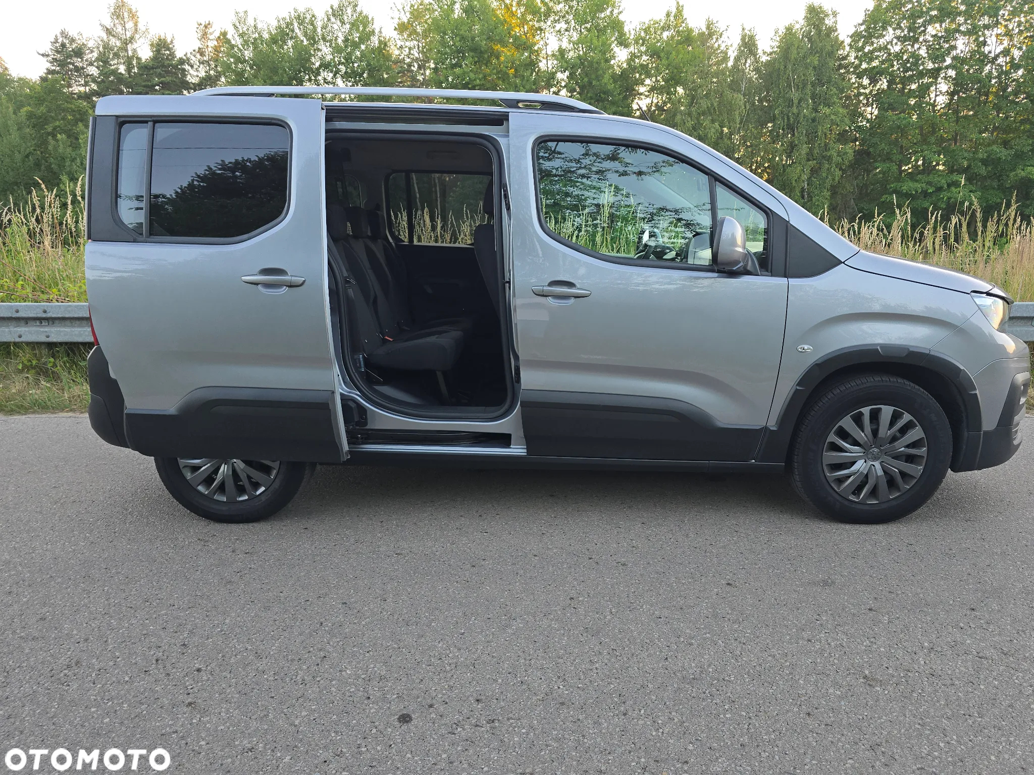 Peugeot Rifter BlueHDI 100 L1 Allure - 21