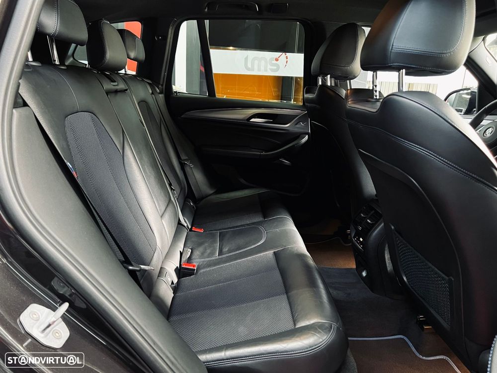 BMW X3 20 d xDrive Pack M - 27