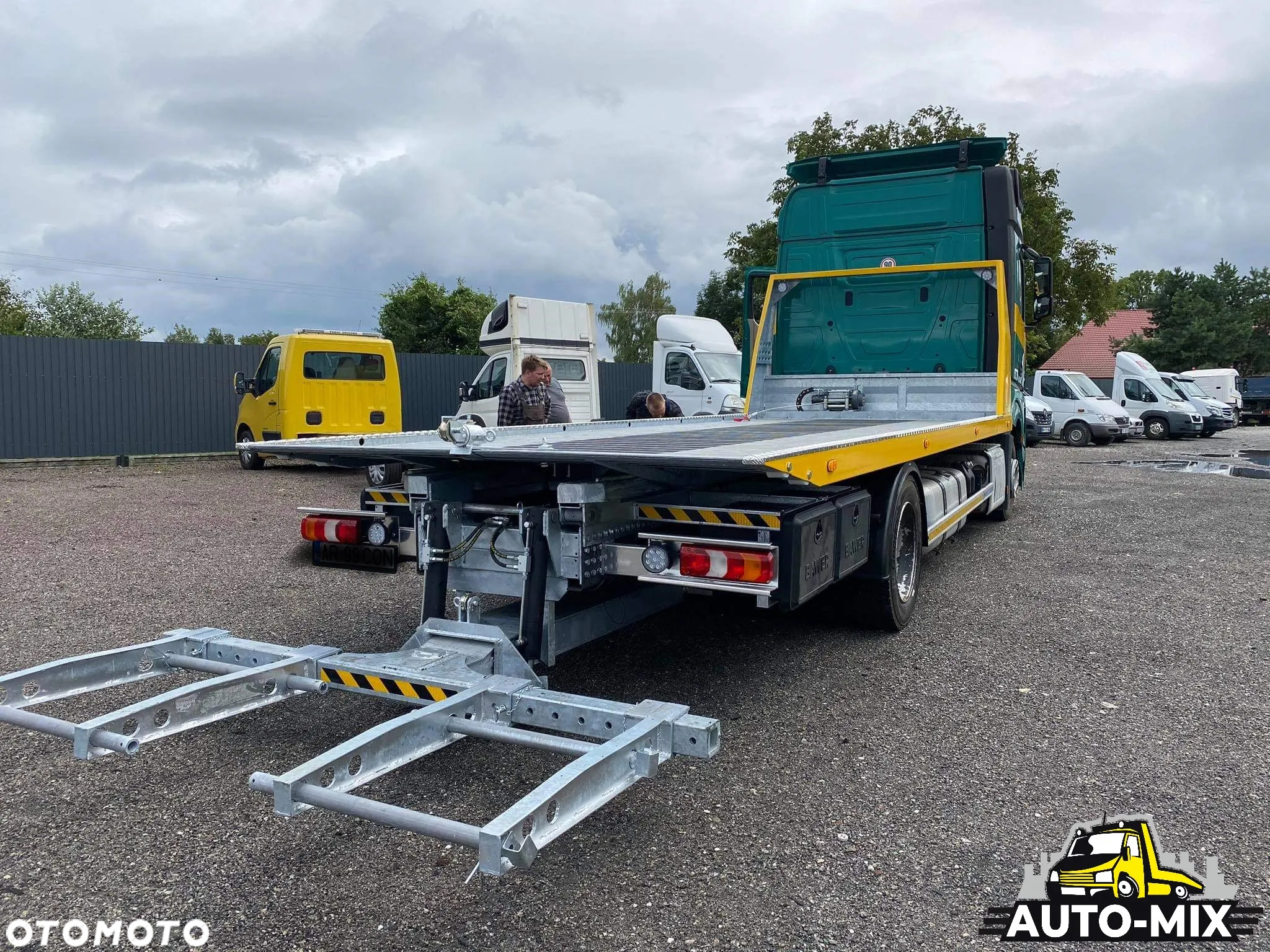 Mercedes-Benz platforma hydrauliczna DMC 26T auto - laweta zabudowa - 11