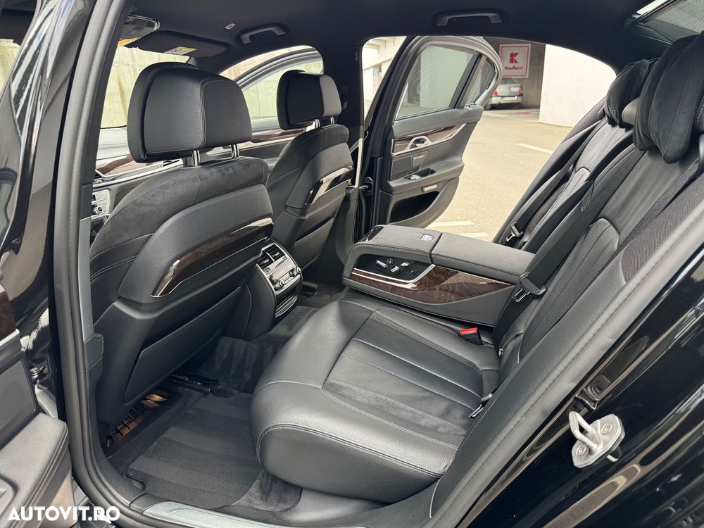 BMW Seria 7 730d xDrive - 13