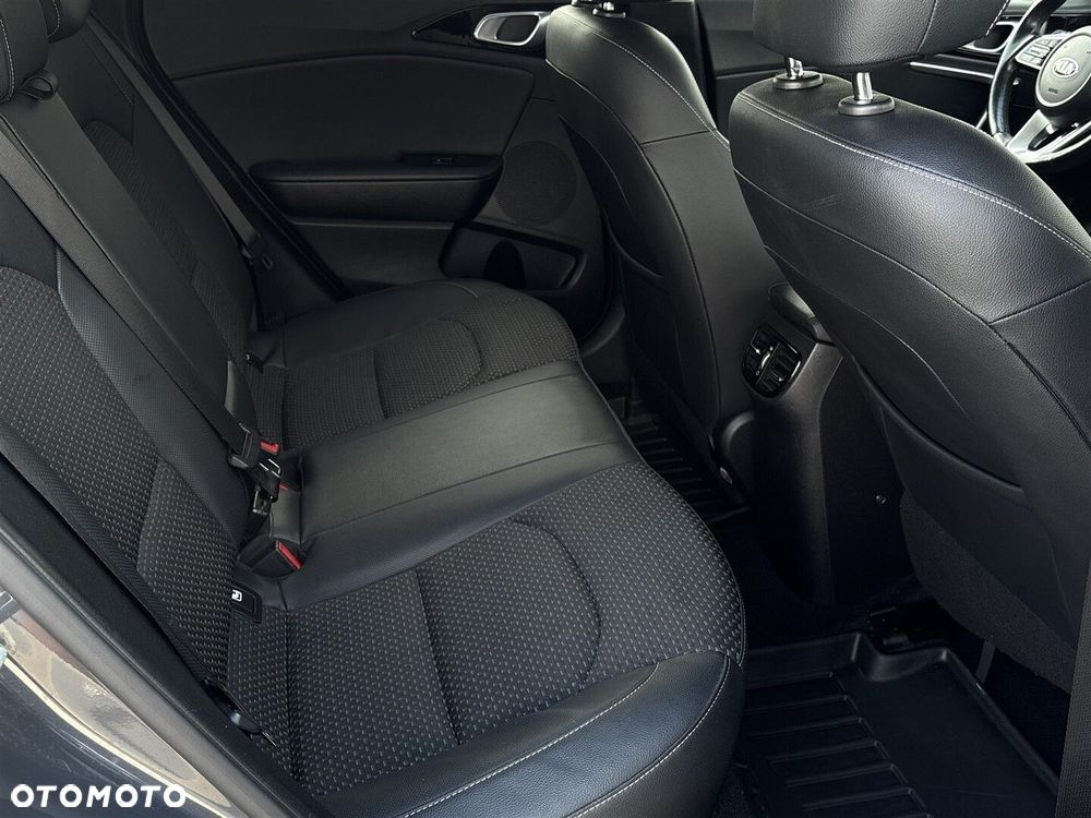 Kia XCeed 1.6 T-GDI L Business Line DCT - 9