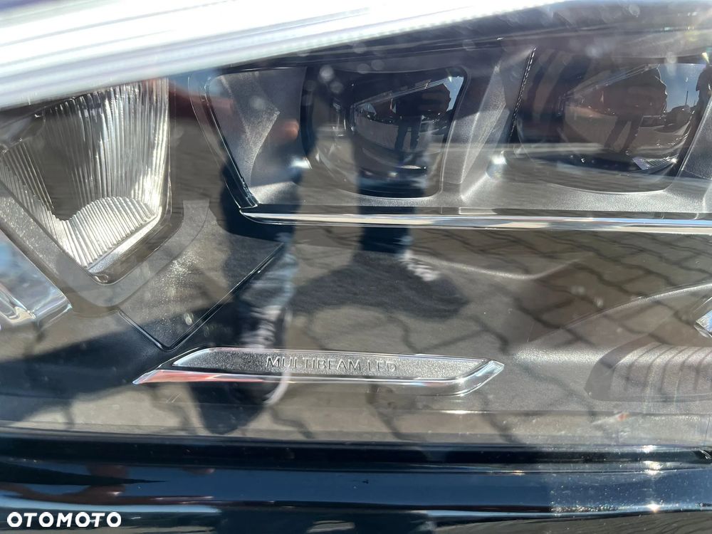 Mercedes-Benz CLA 200 AMG Line 7G-DCT - 36