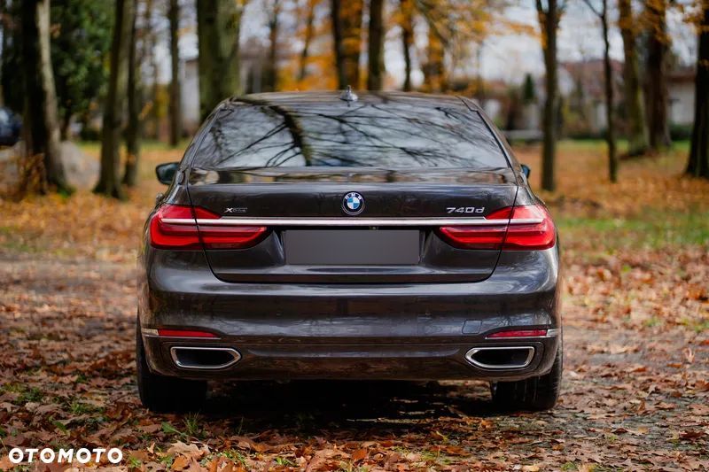 BMW Seria 7 740d xDrive - 26
