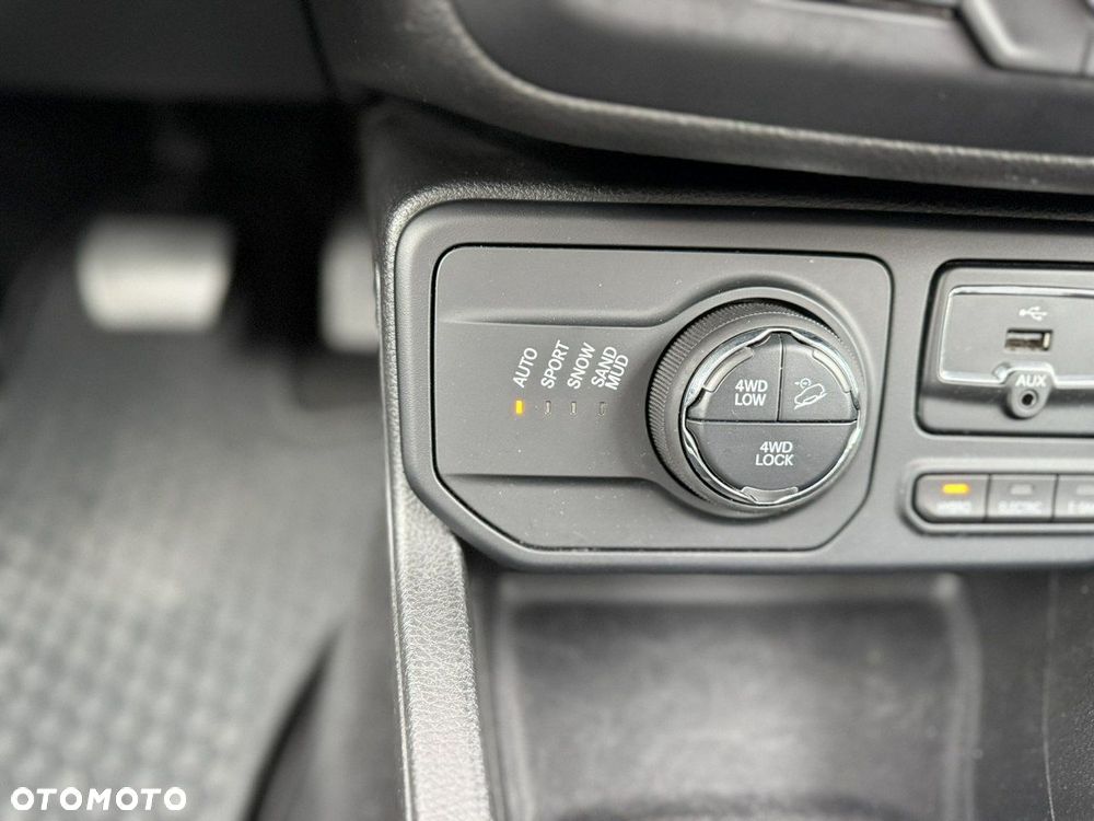 Jeep Renegade - 31