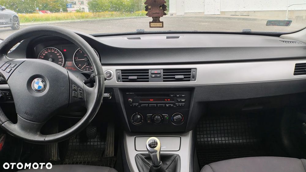 BMW Seria 3 320d - 13