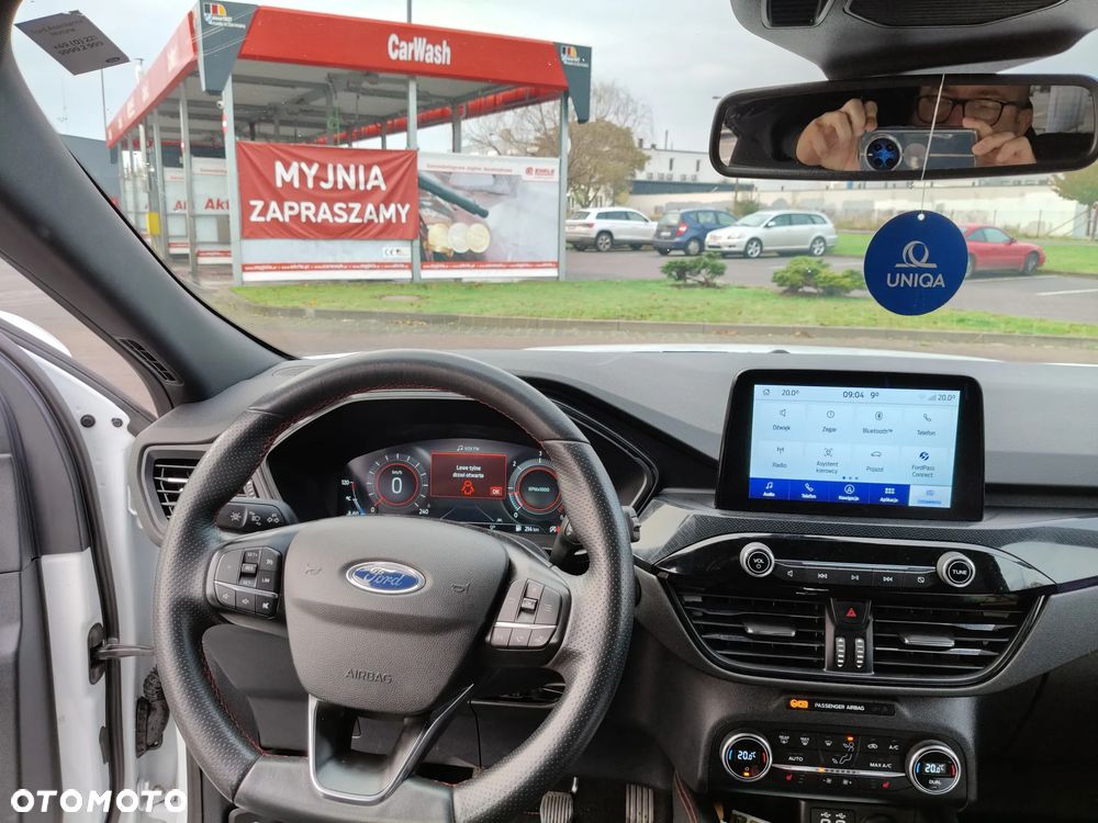 Ford Kuga 1.5 EcoBlue ST-LINE - 9