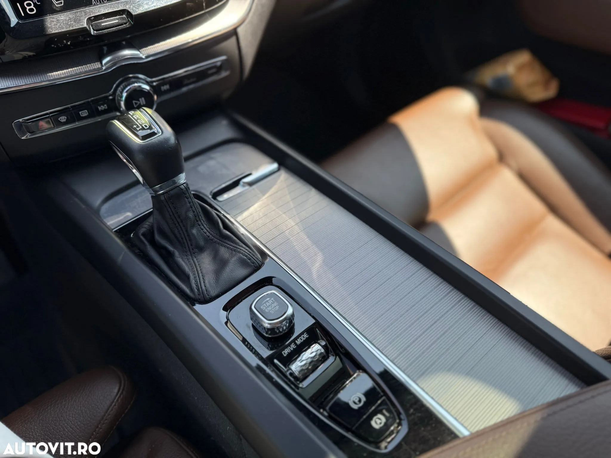 Volvo XC 60 T5 AWD Inscription - 22