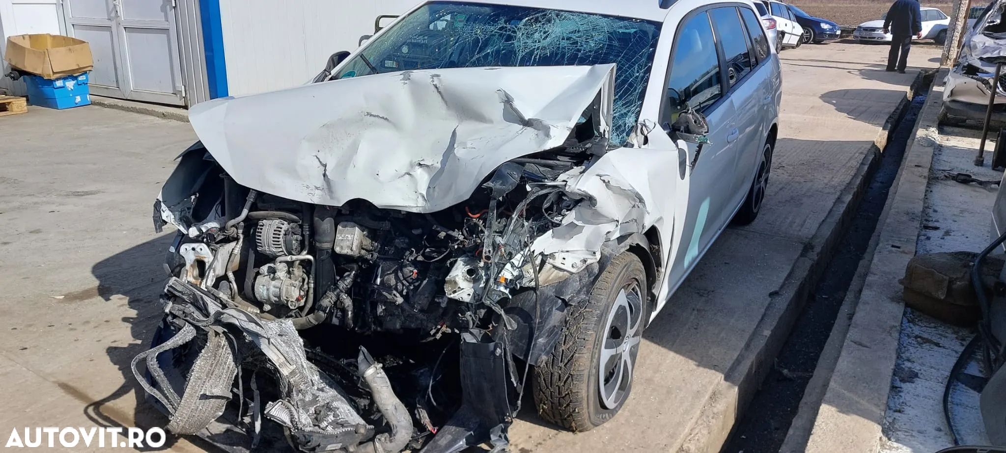 Dezmembrari Volkswagen Golf 6 Combi 1.6 TDI CAY - 6