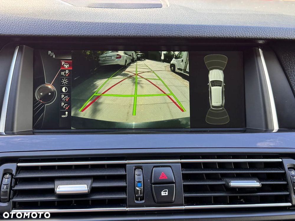 BMW Seria 5 525d xDrive Luxury Line - 21