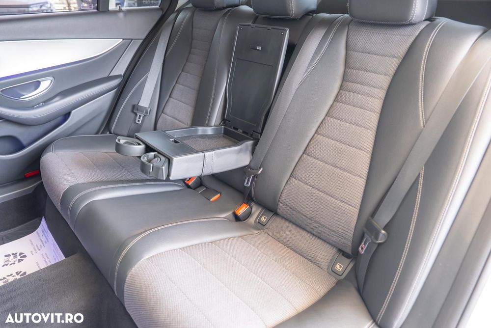 Mercedes-Benz E 220 d 4Matic 9G-TRONIC Avantgarde - 25