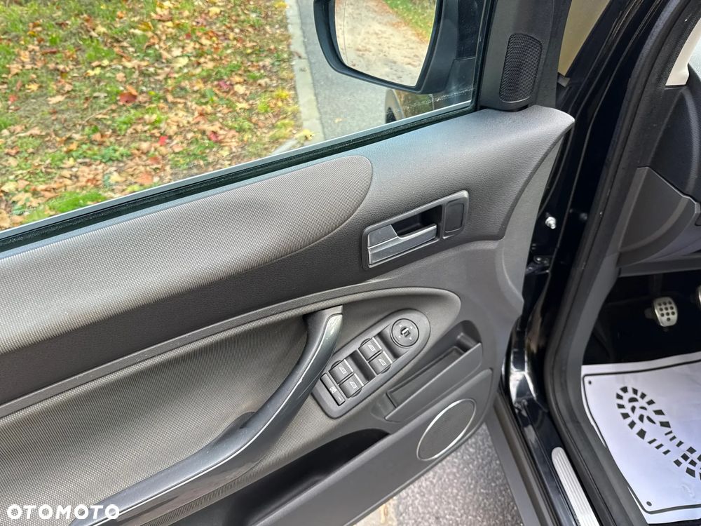 Ford Kuga 2.0 TDCi Titanium - 28
