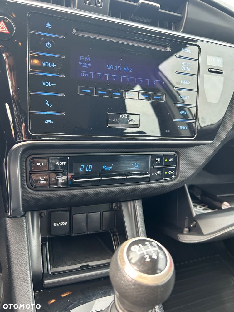 Toyota Auris 1.6 Active - 24