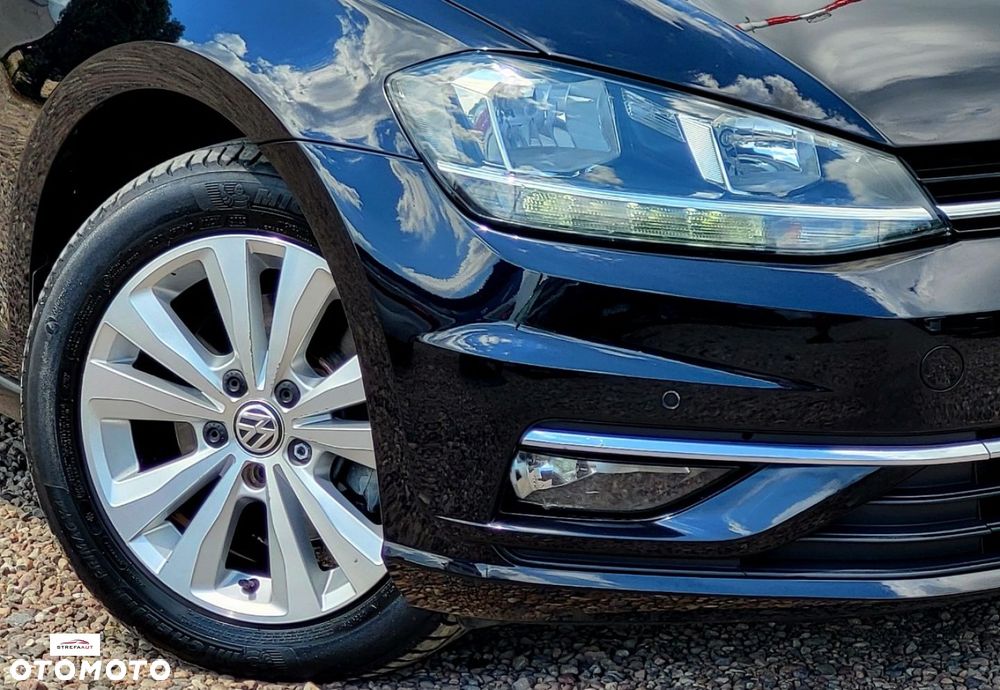 Volkswagen Golf - 35