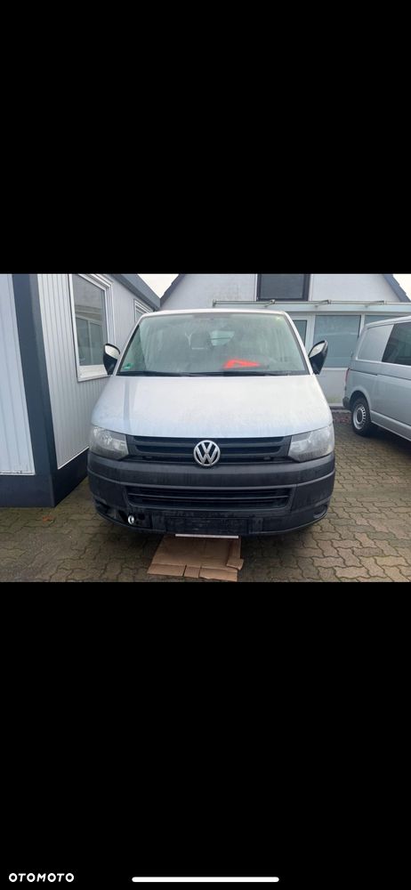 Volkswagen Transporter - 2