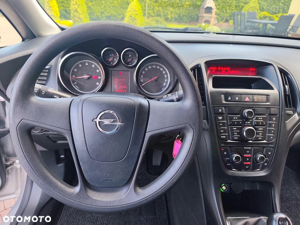 Opel Astra 1.6 Enjoy - 12
