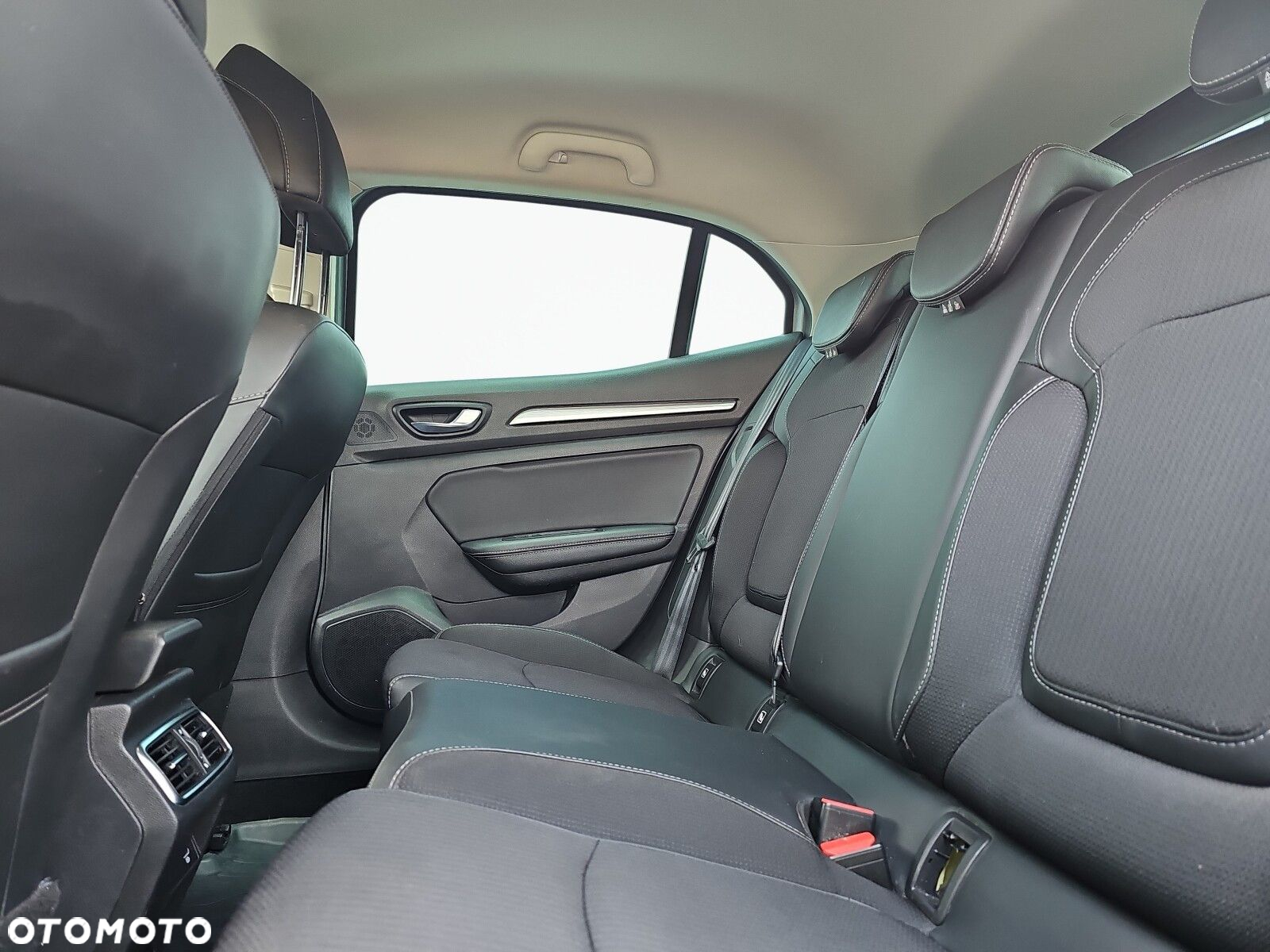 Renault Megane 1.3 TCe FAP Intens - 13
