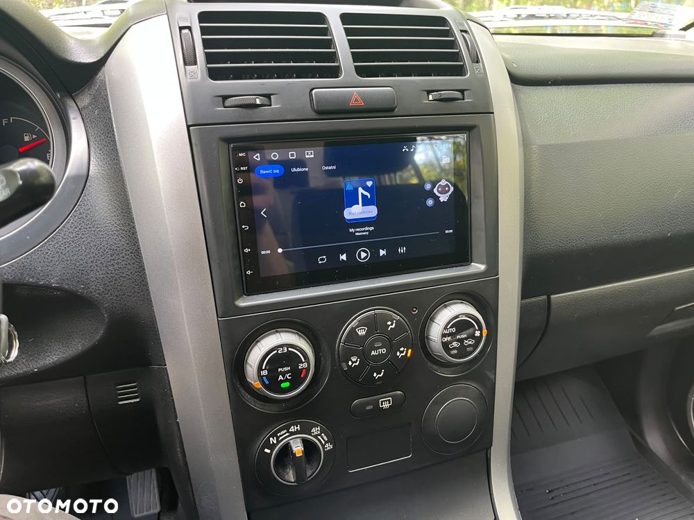 Suzuki Grand Vitara - 12
