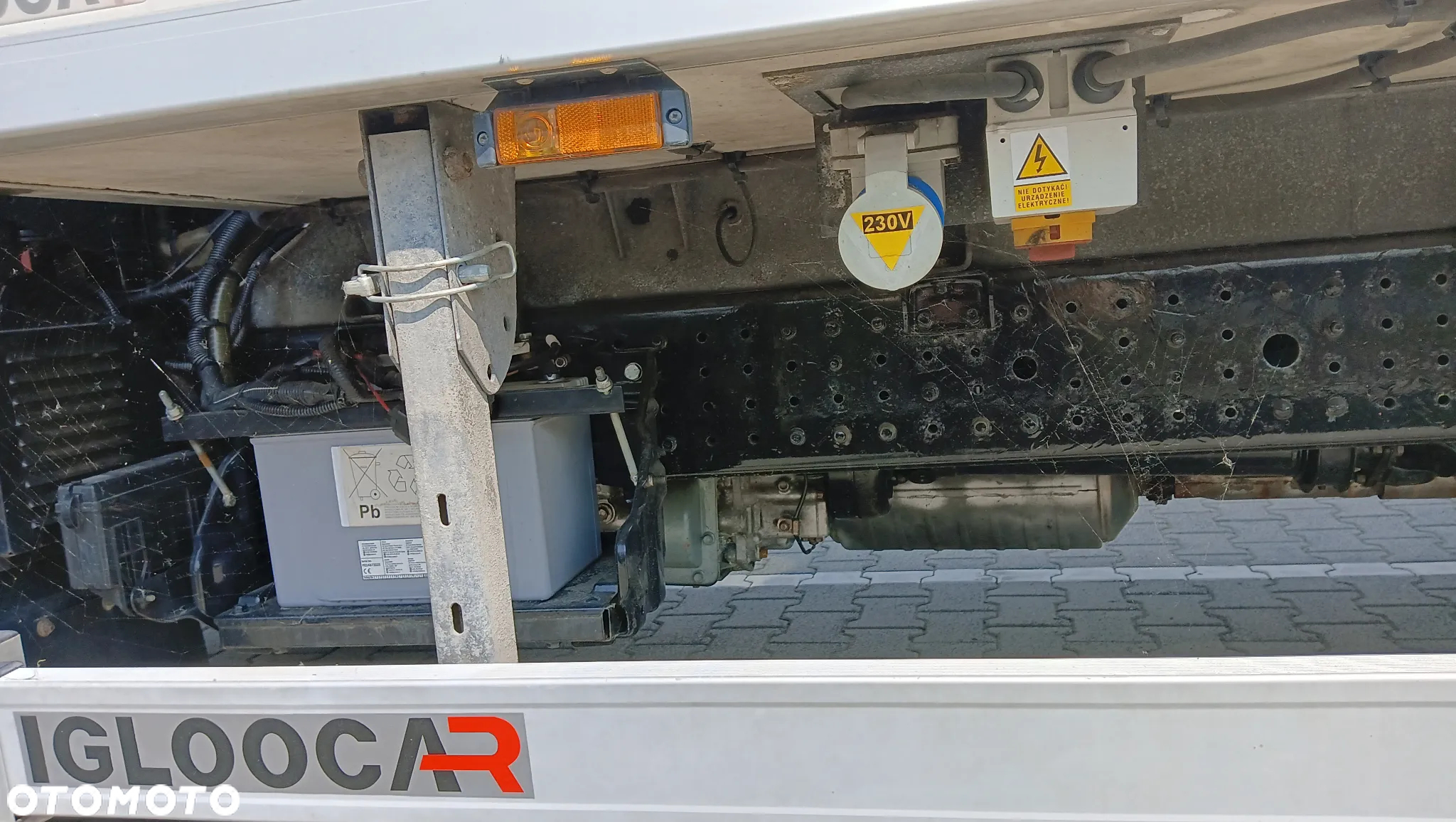FUSO Mitsubishi Canter 7C15 - 14