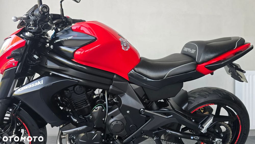 Kawasaki ER - 32