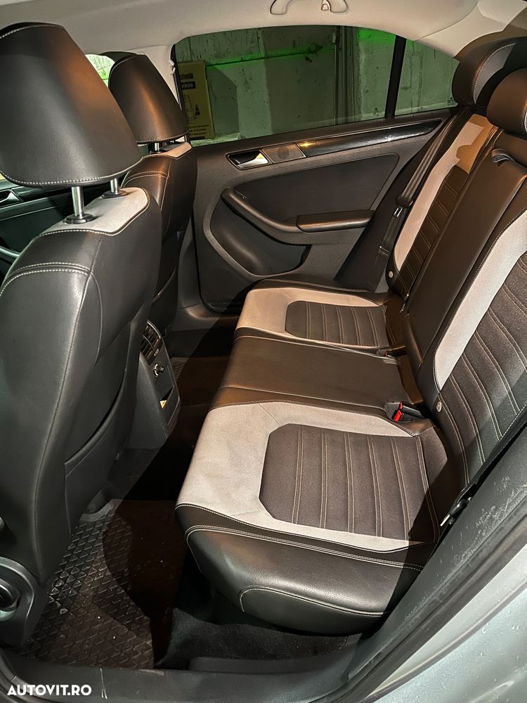 Volkswagen Jetta 2015 photo 2