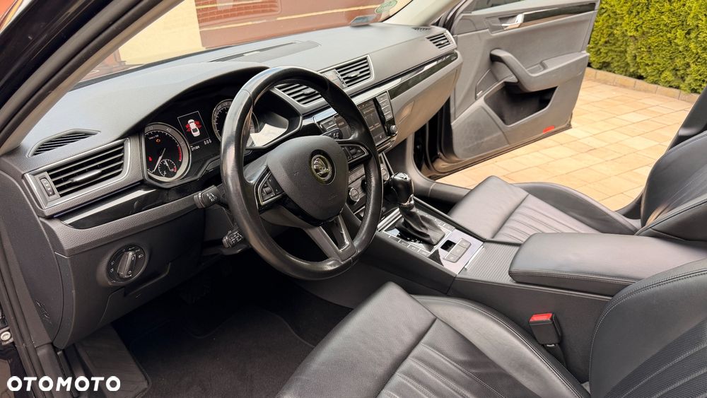 Skoda Superb 2.0 TDI L&K DSG - 10
