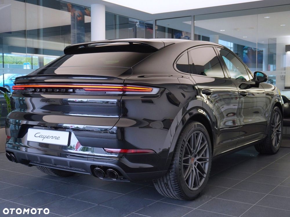 Porsche Cayenne Black Edition - 13