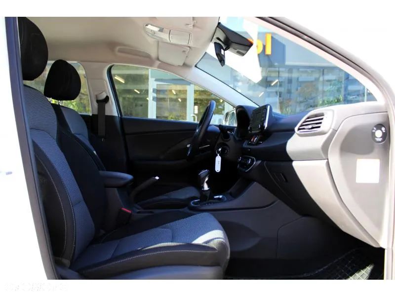 Hyundai i30 1.5 T-GDI 48V Modern - 12