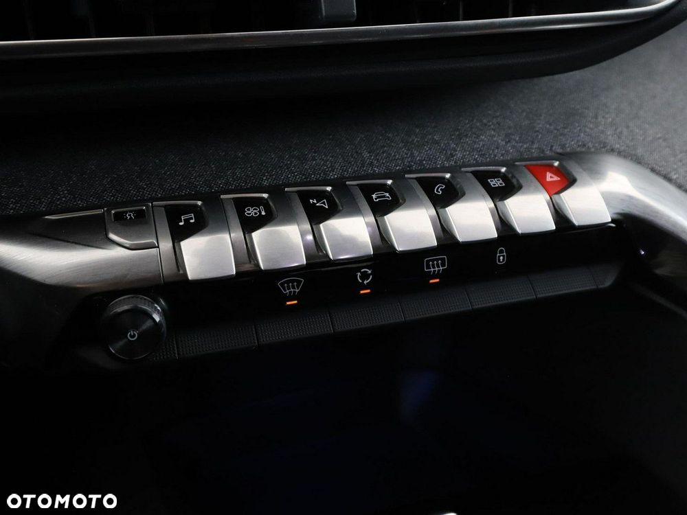 Peugeot 3008 1.6 THP Active S&S EAT6 - 30