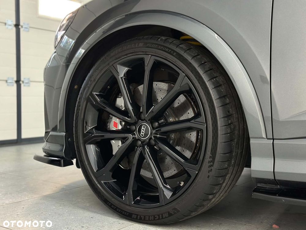 Audi RS Q3 2.5 TFSI quattro S tronic - 12