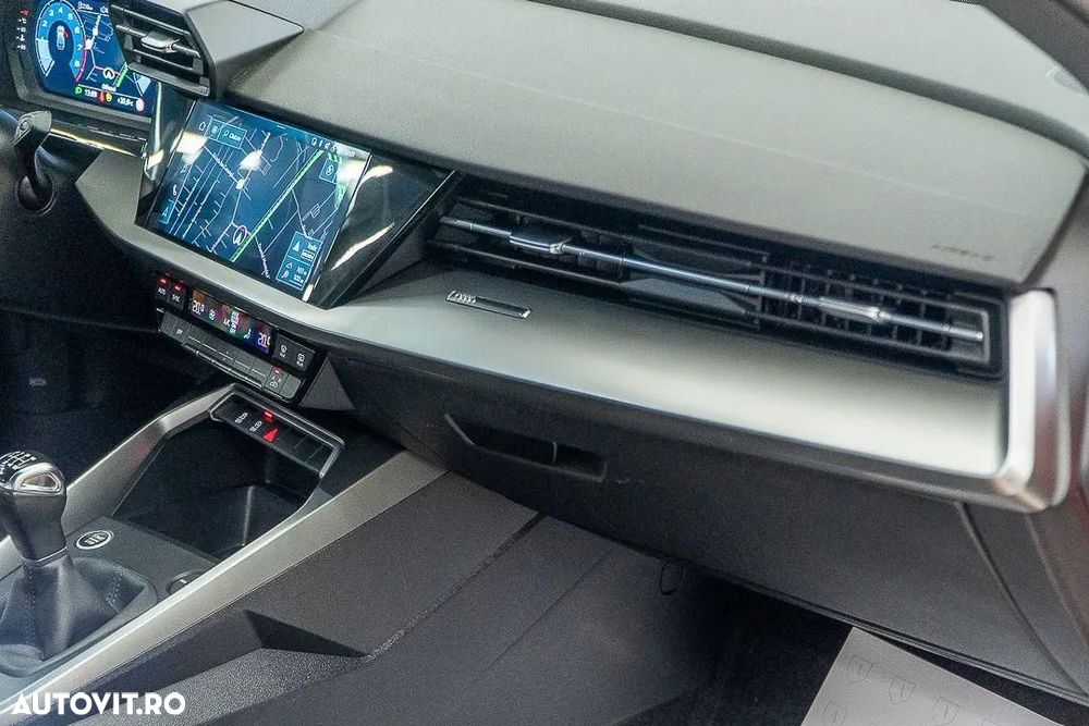 Audi A3 30 TFSI Sportback - 33