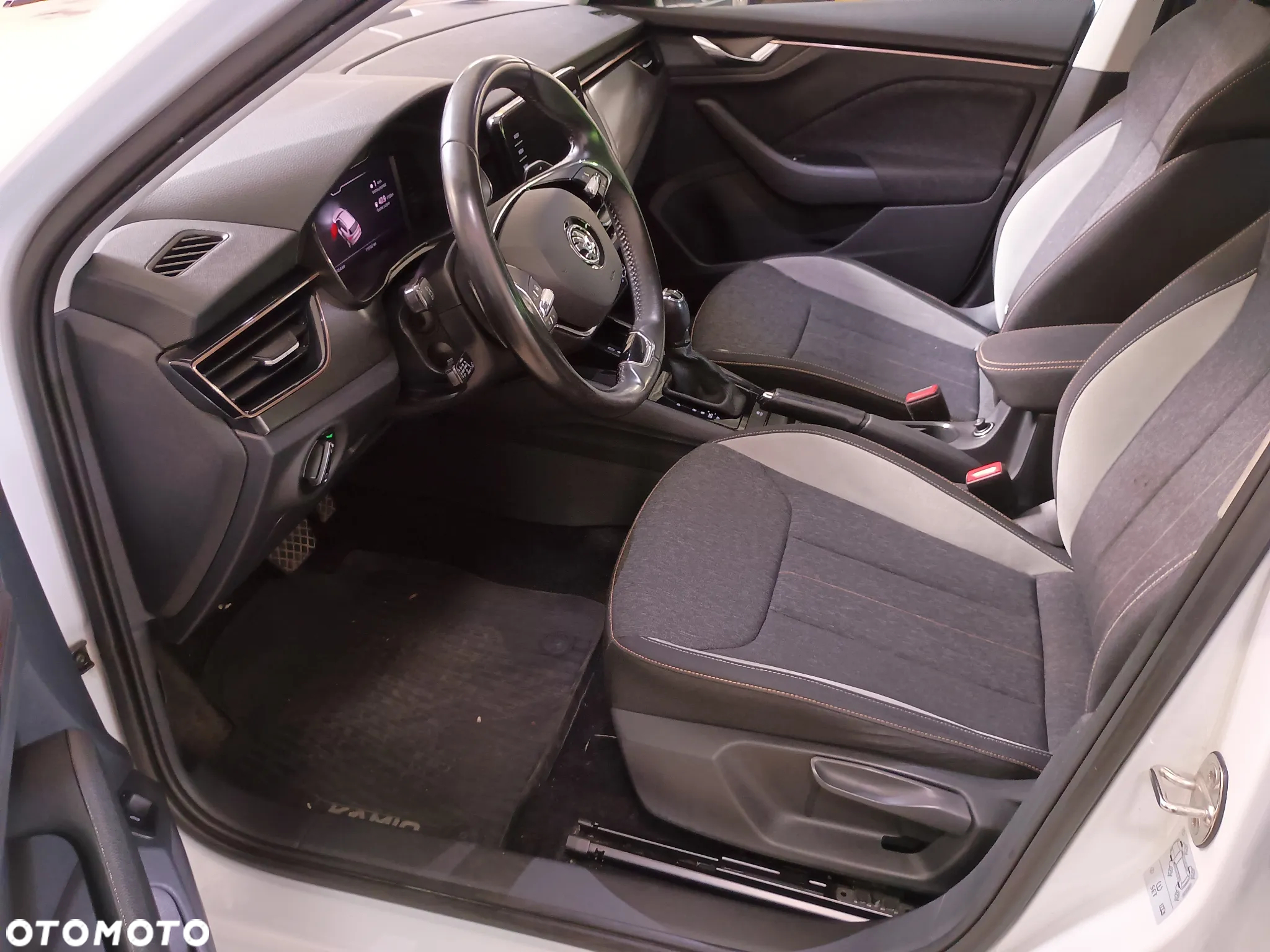 Skoda Kamiq 1.0 TSI Style DSG - 13