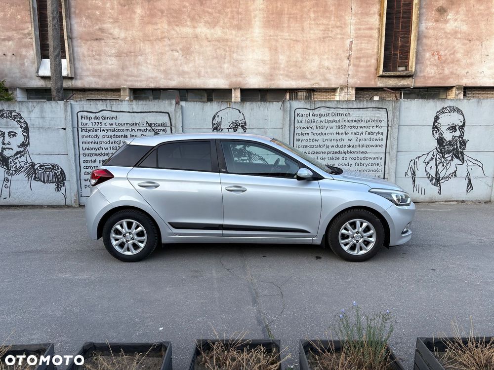 Hyundai i20 1.2 GO - 15
