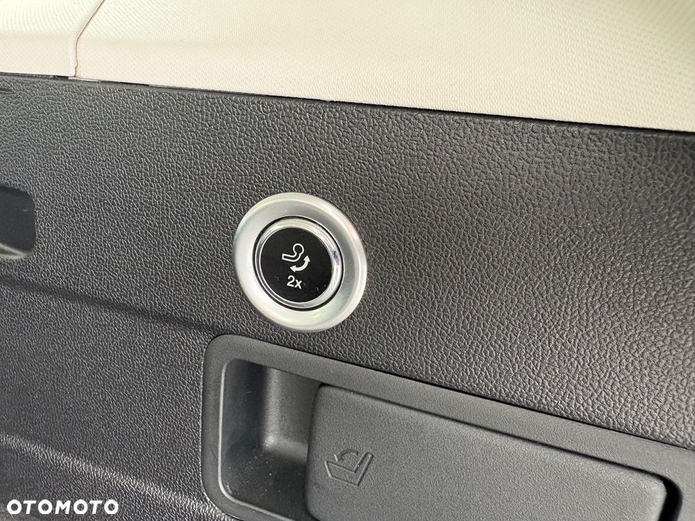 Ford Focus 1.5 EcoBlue Start-Stopp-System TITANIUM DESIGN - 29