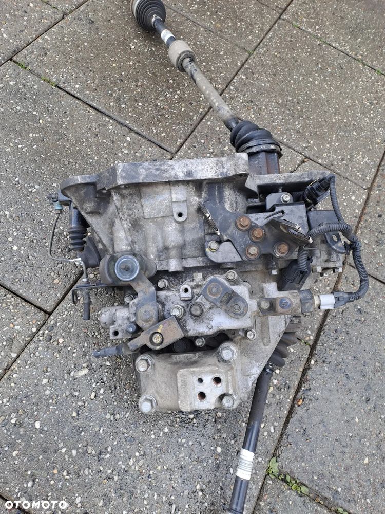 Kia Ceed Hyundai I30 1.4 16V G4FA skrzynia biegów z półośkami kod R81775 - 3