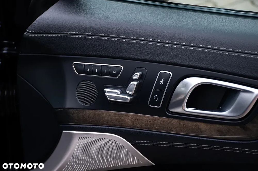 Mercedes-Benz SL - 31