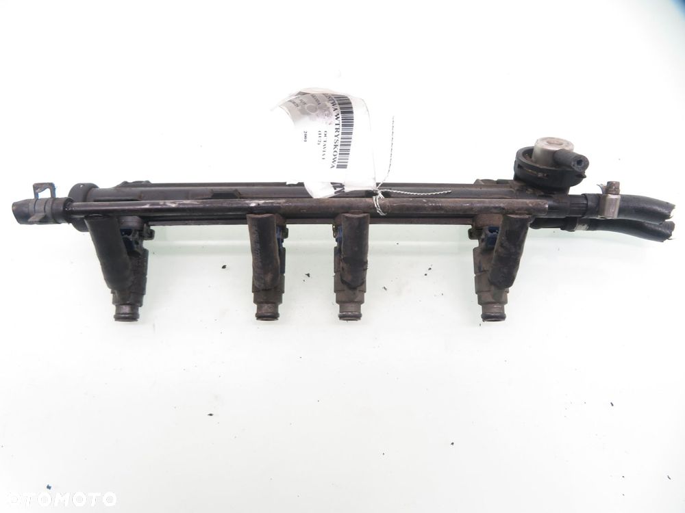 LISTWA WTRYSKOWA SKODA OCTAVIA I 2.0 037133317AK 028015579 - 5
