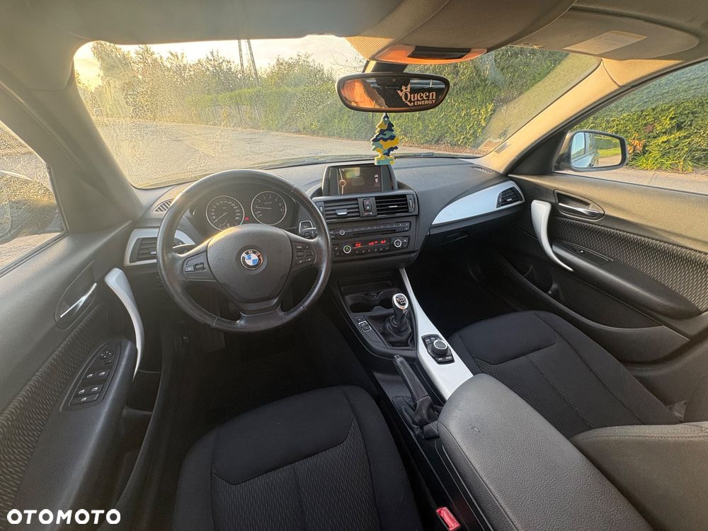 BMW Seria 1 118i - 28