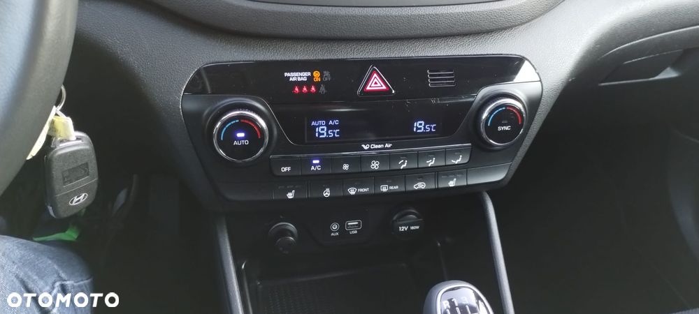 Hyundai Tucson 1.6 GDi 2WD Select - 26